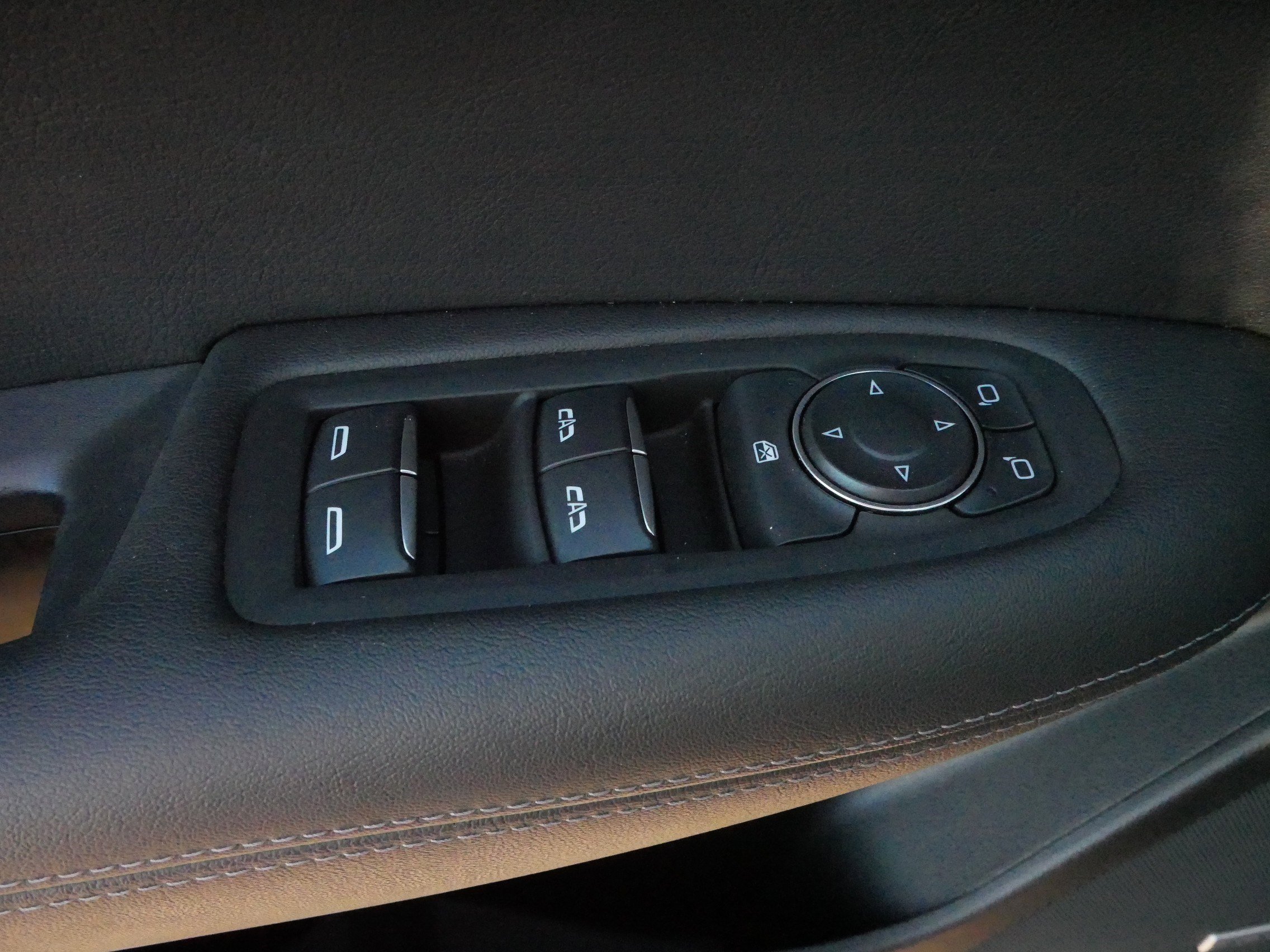 Certified 2024 Cadillac XT5 Luxury image 19