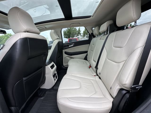 Used 2022 Ford Edge Titanium w/ Class II Trailer Tow Package AWD/4WD image 28