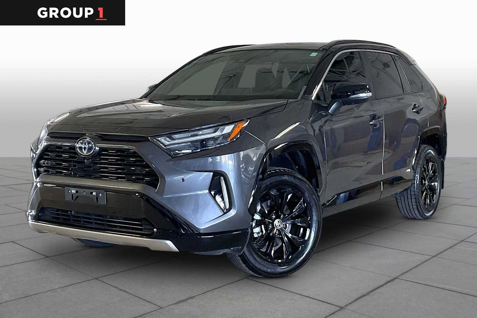 Used 2022 Toyota RAV4 XSE AWD/4WD image 1