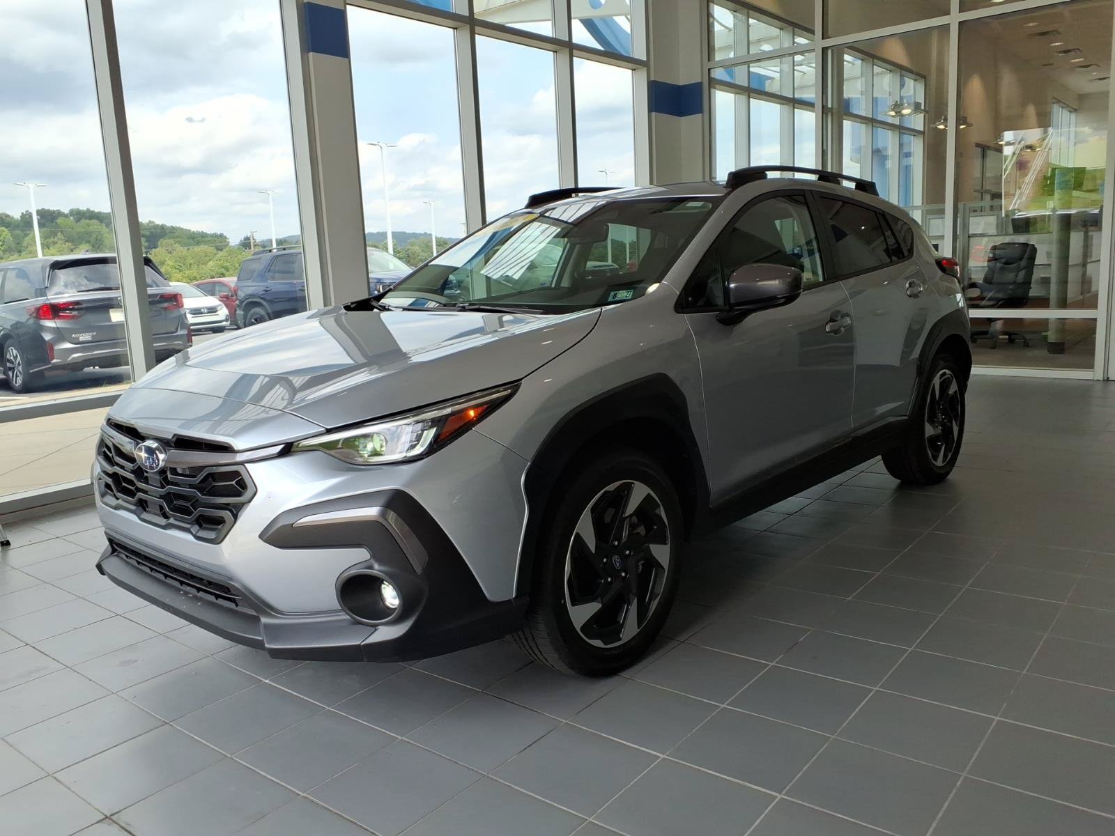 Used 2024 Subaru Crosstrek 2.5i Limited w/ Crosstrek Mirror Package AWD/4WD image 8