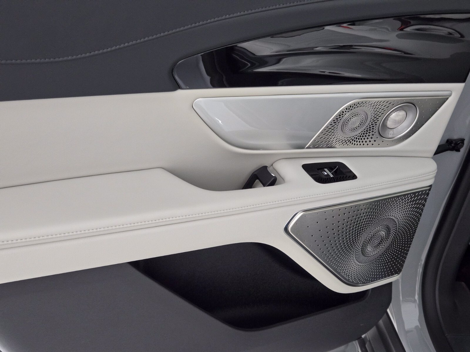 New 2026 Lincoln Nautilus Reserve AWD/4WD image 23