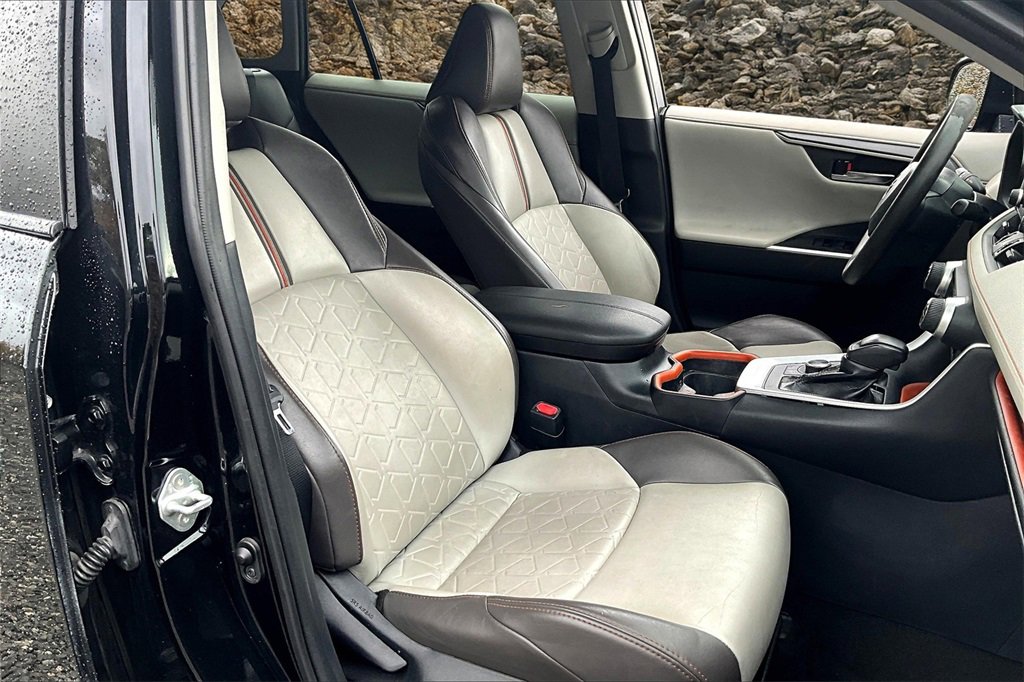 Used 2019 Toyota RAV4 Adventure image 7