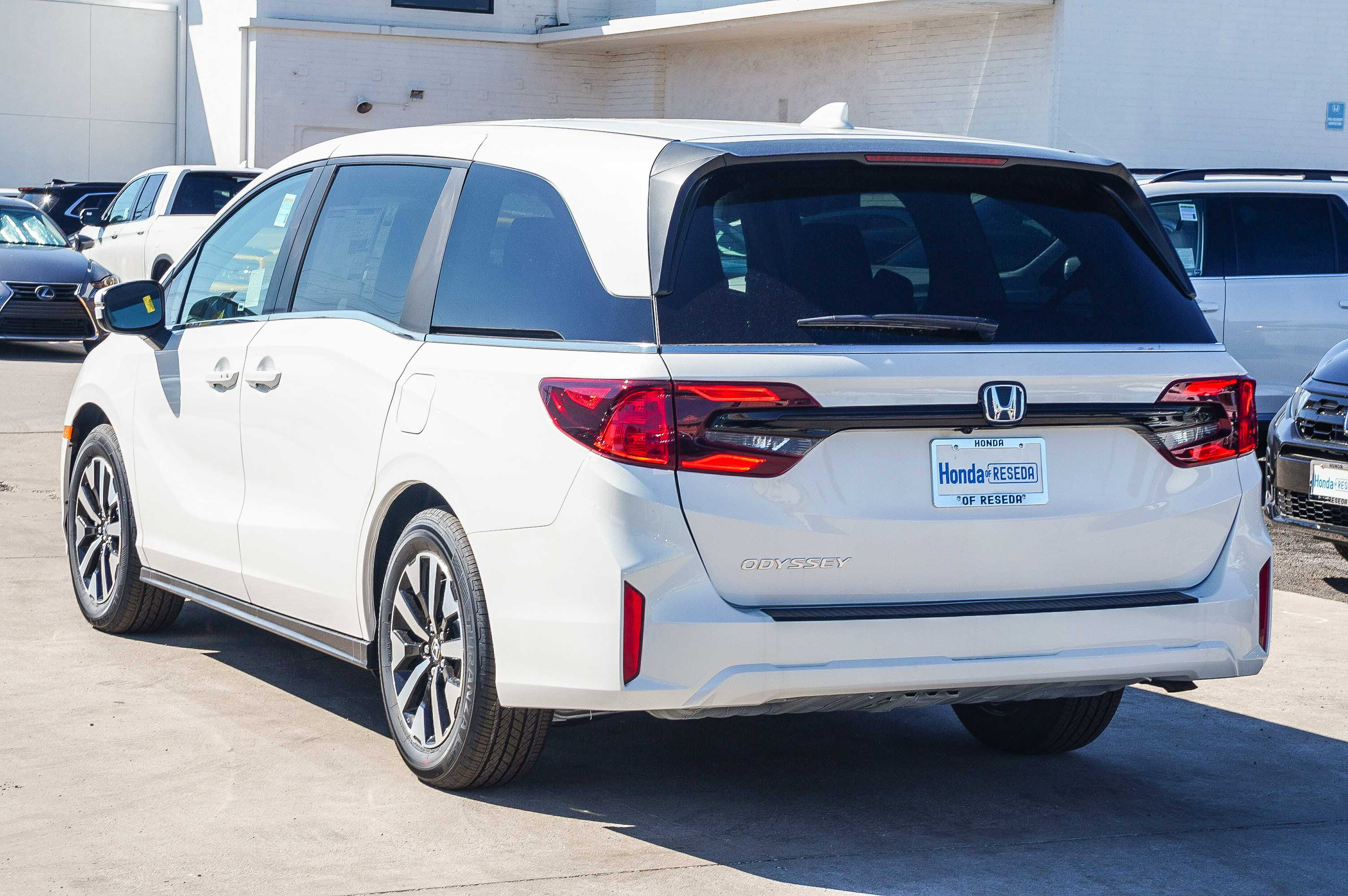 New 2026 Honda Odyssey EX-L image 4