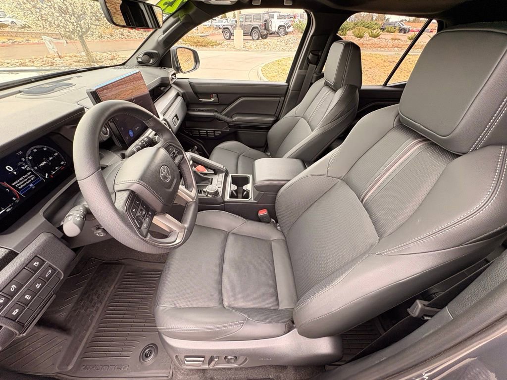 Used 2025 Toyota 4Runner Limited image 12