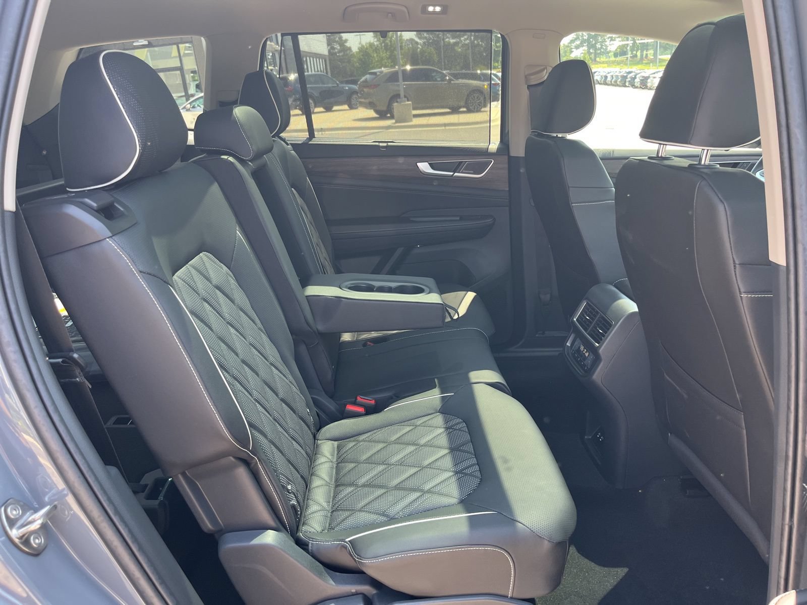 New 2026 Volkswagen Atlas SEL Premium R-Line AWD/4WD image 34