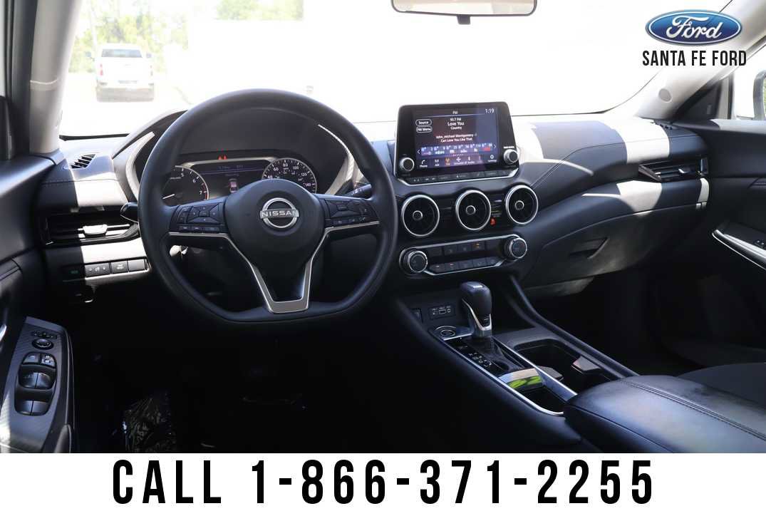 Used 2024 Nissan Sentra SV FWD image 11