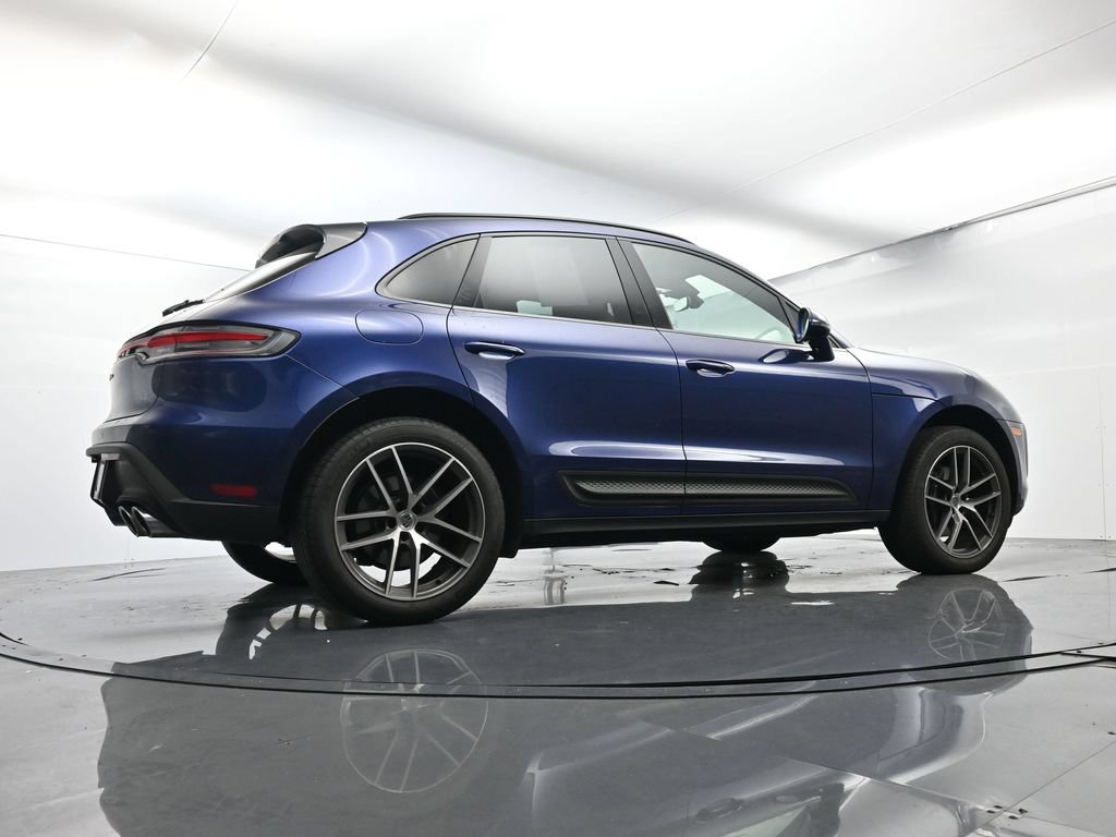 Certified 2024 Porsche Macan AWD/4WD image 51
