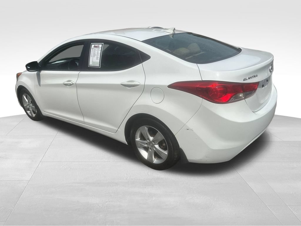 Used 2013 Hyundai Elantra GLS w/ Preferred Pkg FWD image 16