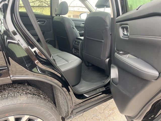 New 2026 Nissan Rogue Platinum w/ Platinum Premium Package image 26