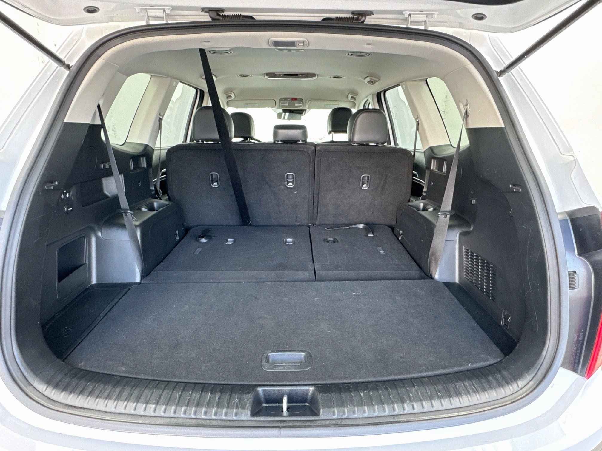 Used 2024 Kia Telluride LX FWD image 16