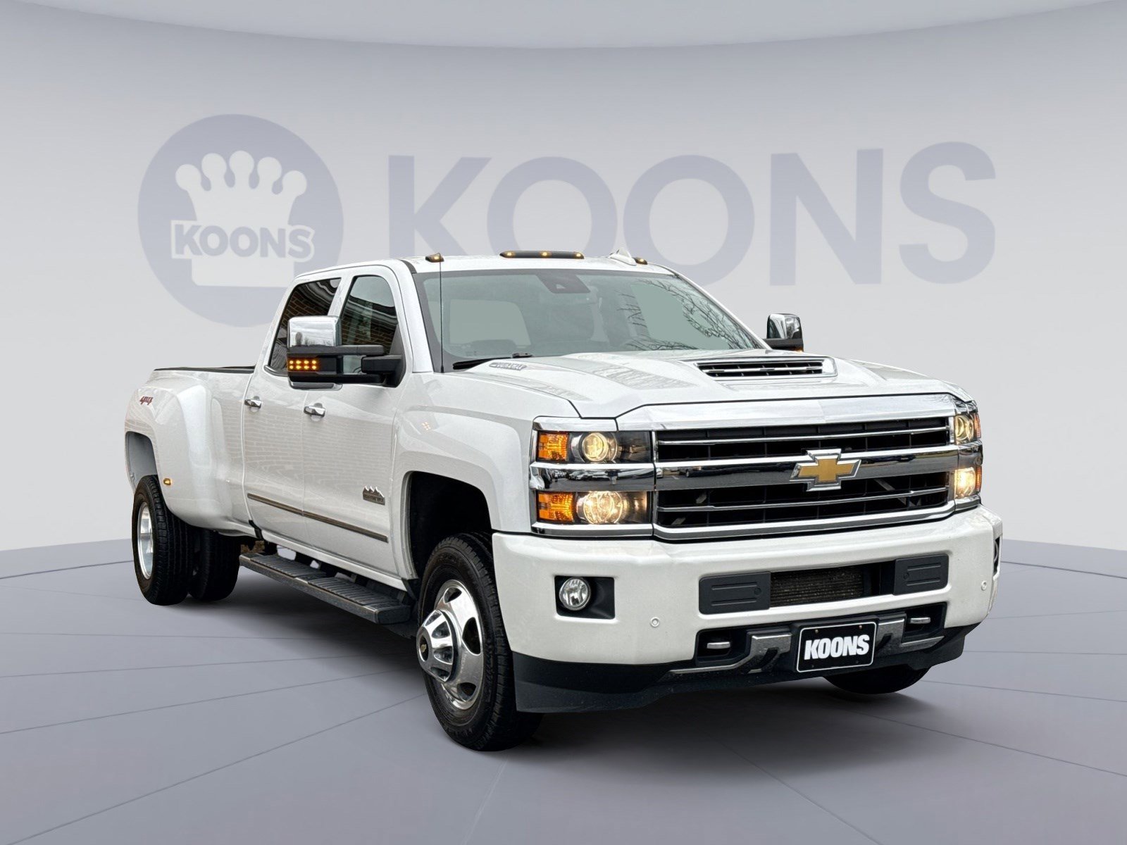 Used 2019 Chevrolet Silverado 3500 High Country w/ Duramax Plus Package image 10