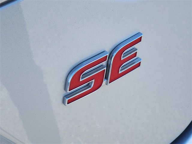 Certified 2025 Toyota Corolla SE w/ Convenience Package image 5