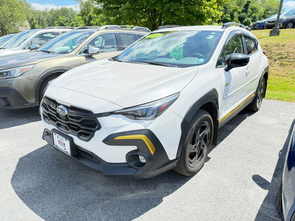 Used 2024 Subaru Crosstrek 2.5i Sport w/ Crosstrek Mirror Package image 5