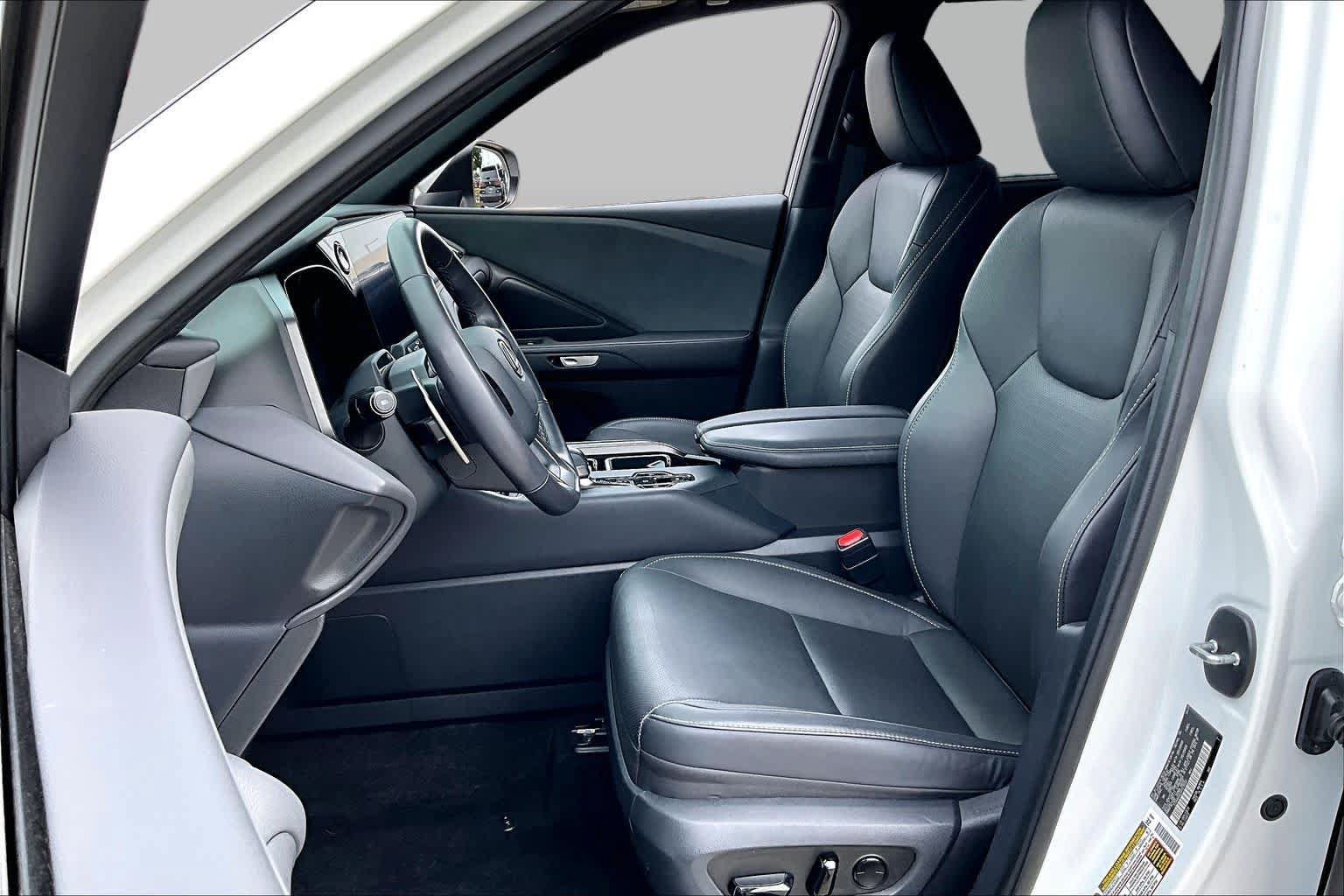 Used 2024 Lexus TX 350 FWD w/ Technology Package image 8