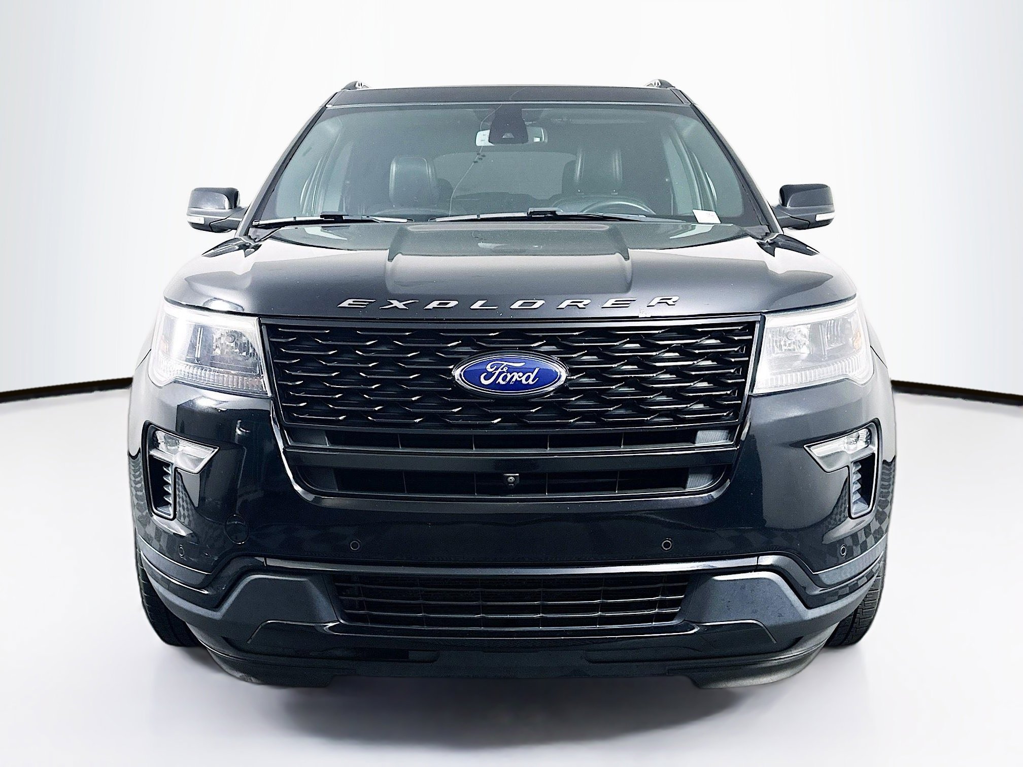 Used 2018 Ford Explorer Sport w/ Equipment Group 401A AWD/4WD image 2