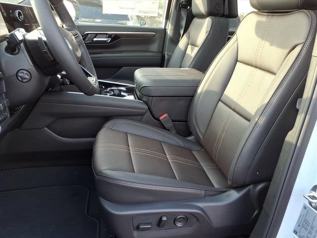 New 2026 Chevrolet Suburban High Country AWD/4WD image 6