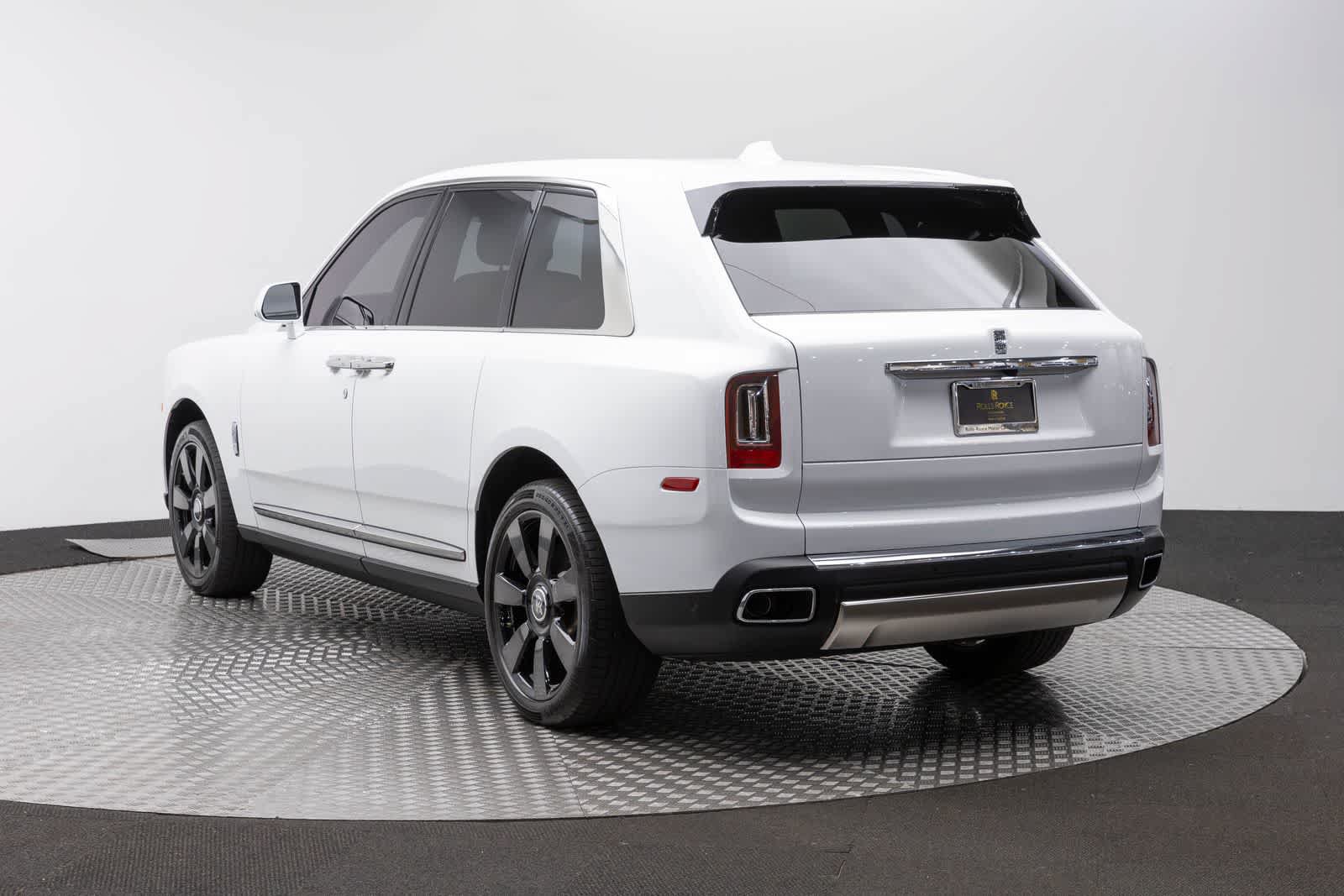Used 2021 Rolls-Royce Cullinan AWD/4WD image 4