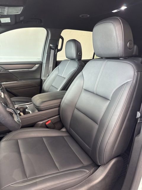 Used 2024 GMC Acadia Elevation FWD image 19