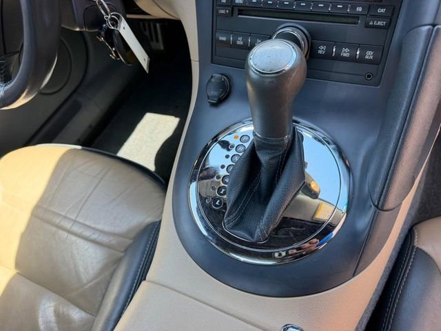Used 2007 Pontiac Solstice Convertible w/ Premium Package RWD image 15