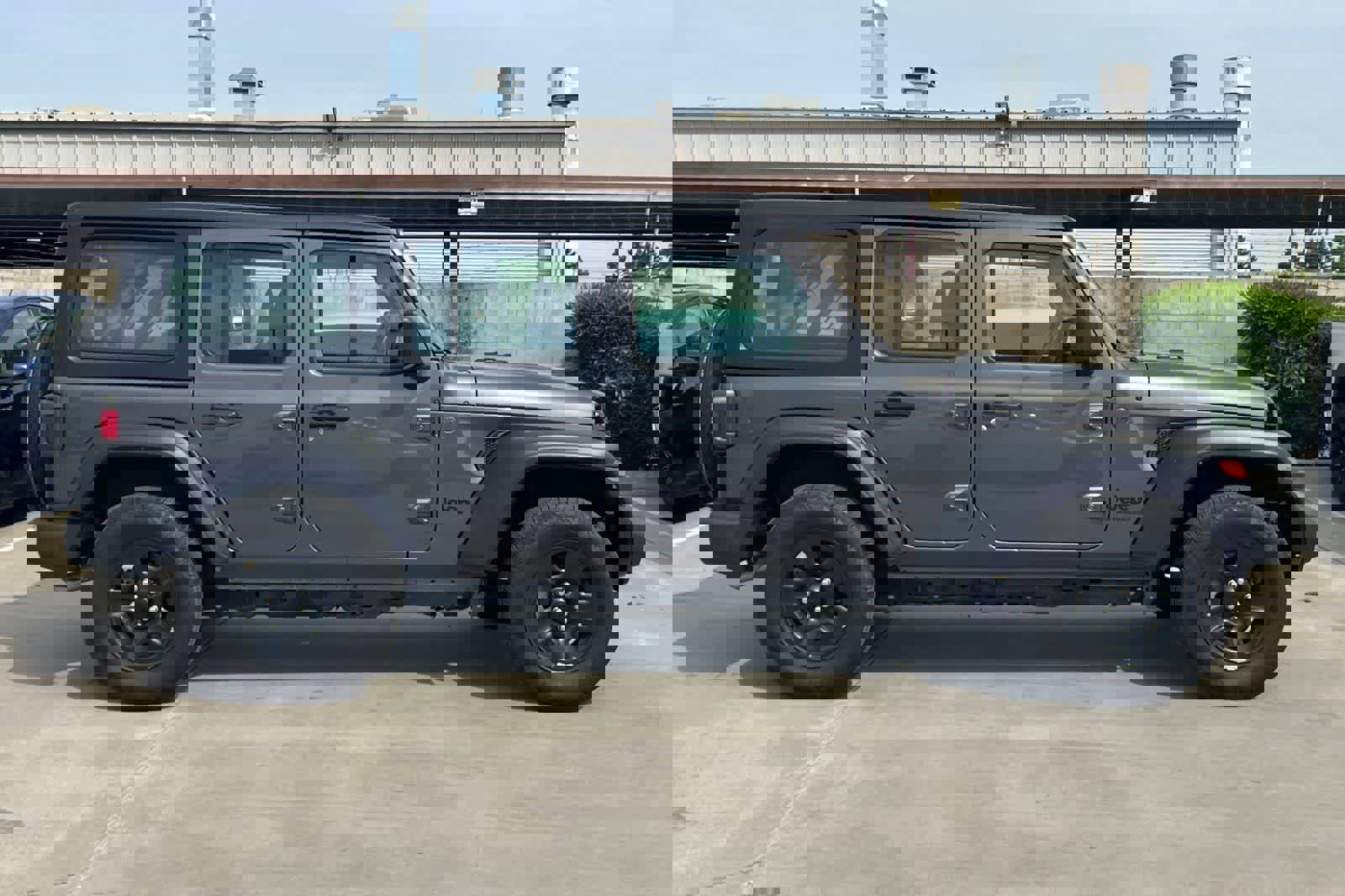 Used 2024 Jeep Wrangler Sport image 9