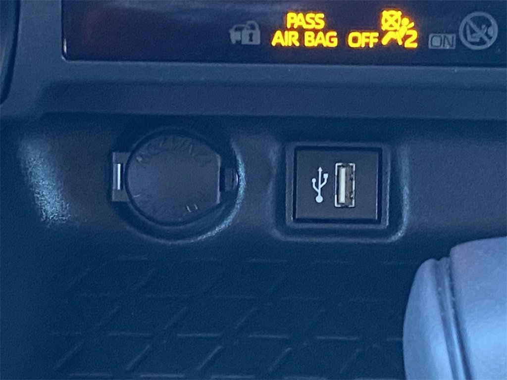 Certified 2025 Toyota RAV4 XLE image 30