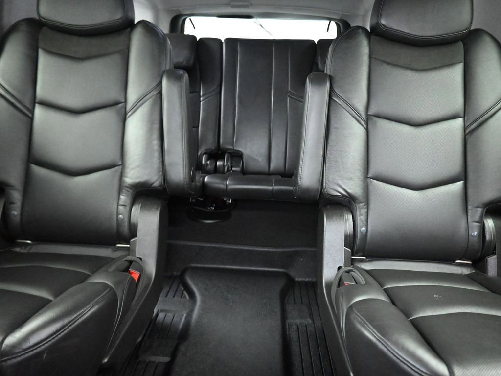 Used 2019 Cadillac Escalade ESV Premium Luxury AWD/4WD image 32