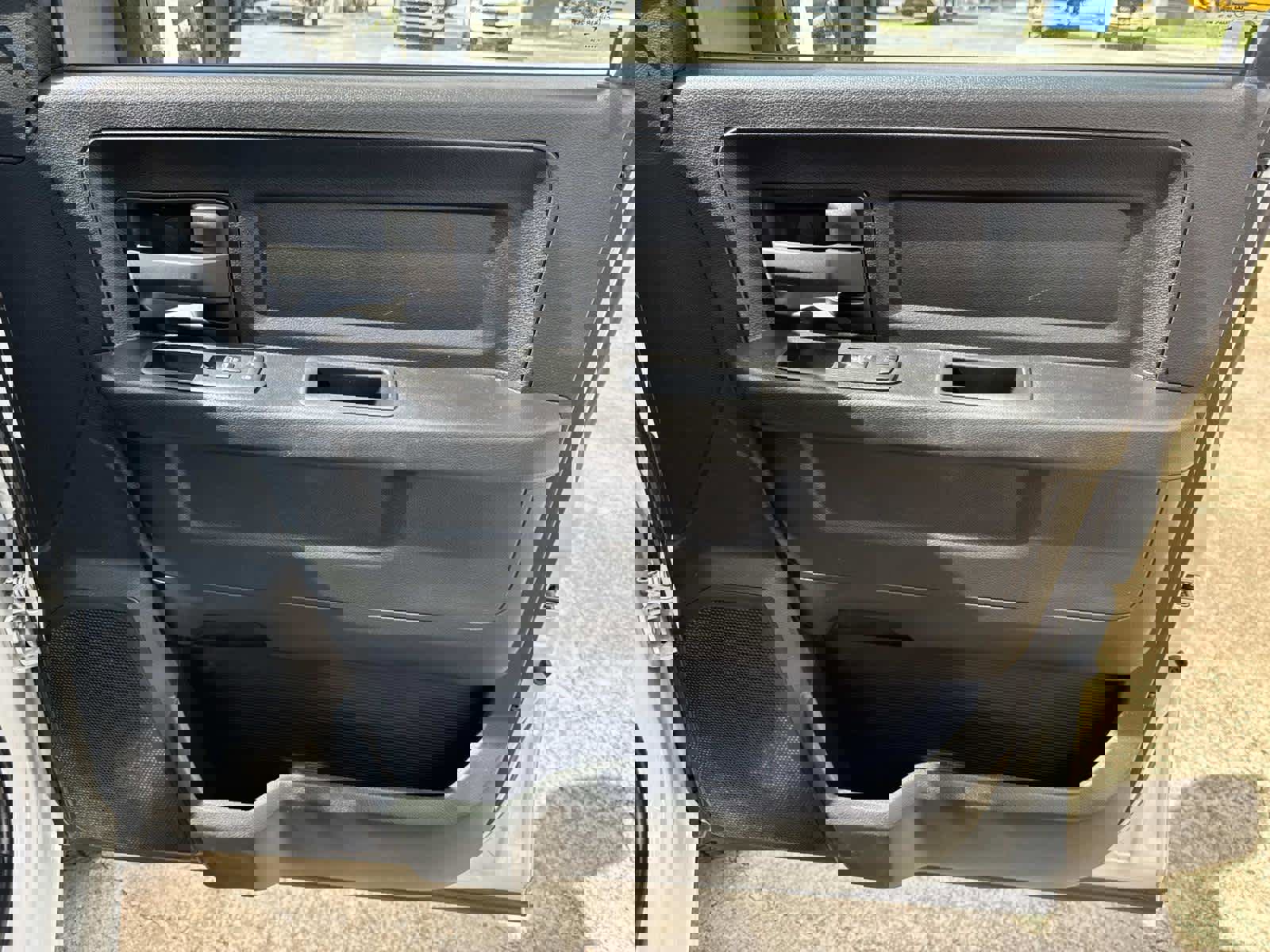 Used 2024 RAM 3500 Tradesman w/ Chrome Appearance Group image 46