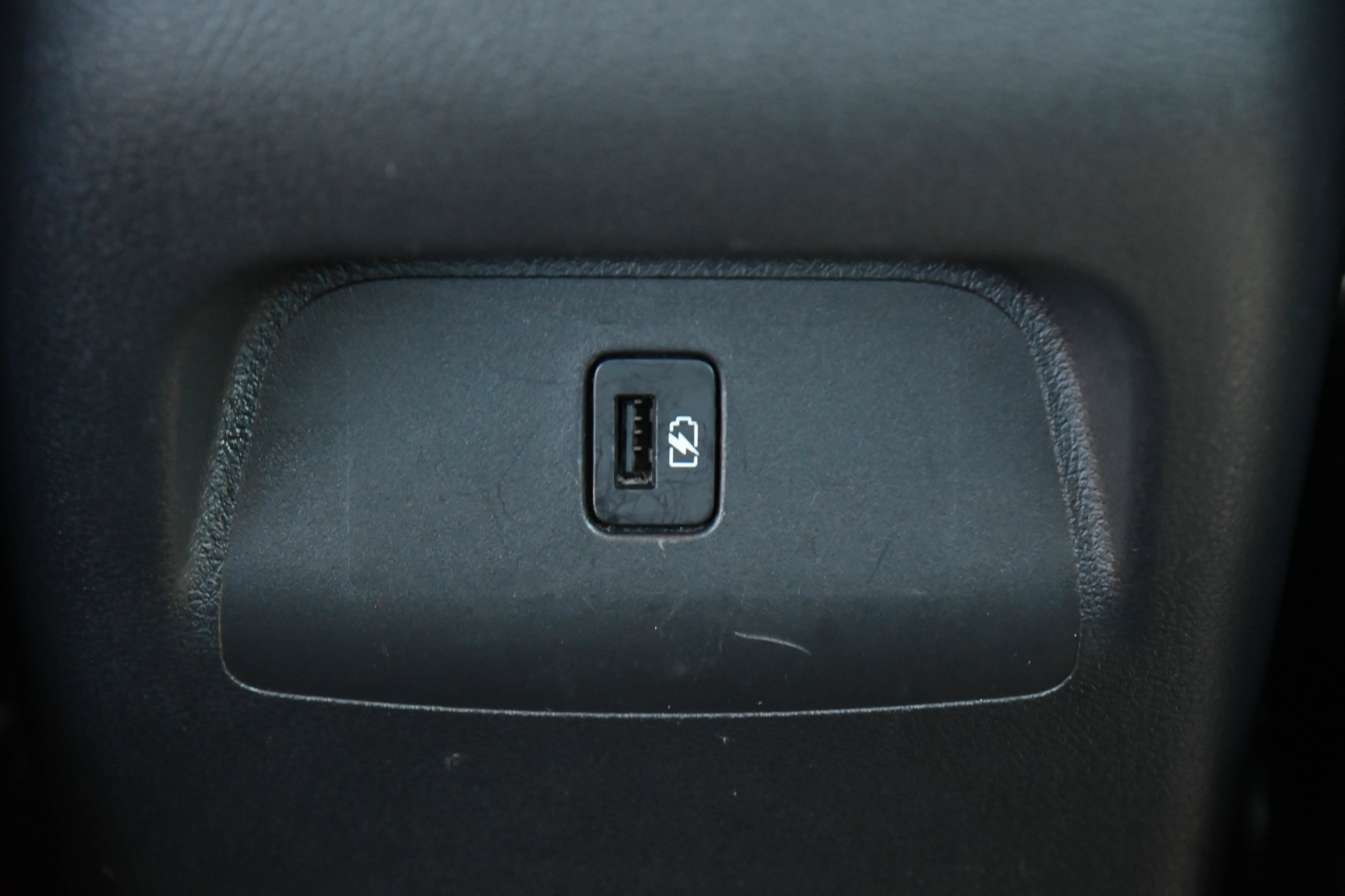 Used 2024 Nissan Sentra SV FWD image 33