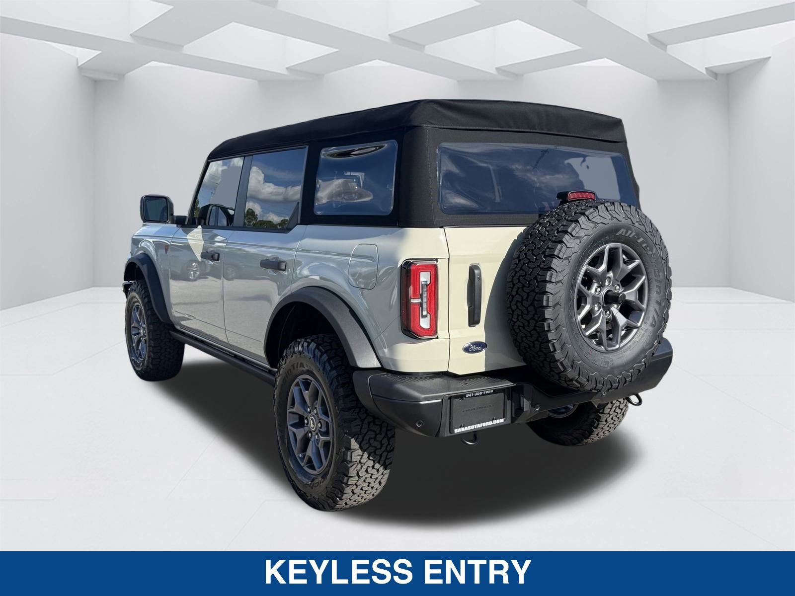 New 2025 Ford Bronco Badlands image 7