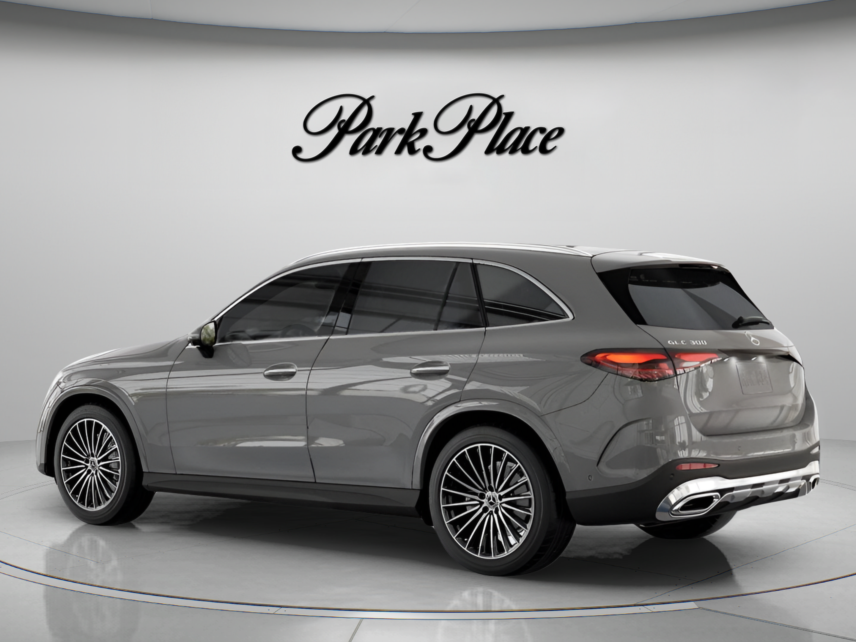 Used 2026 Mercedes-Benz GLC 300 image 13