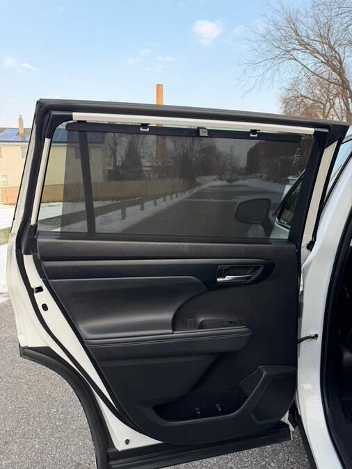 Used 2022 Toyota Highlander XLE image 29