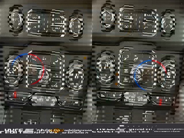 Used 2024 Chevrolet Suburban RST image 22