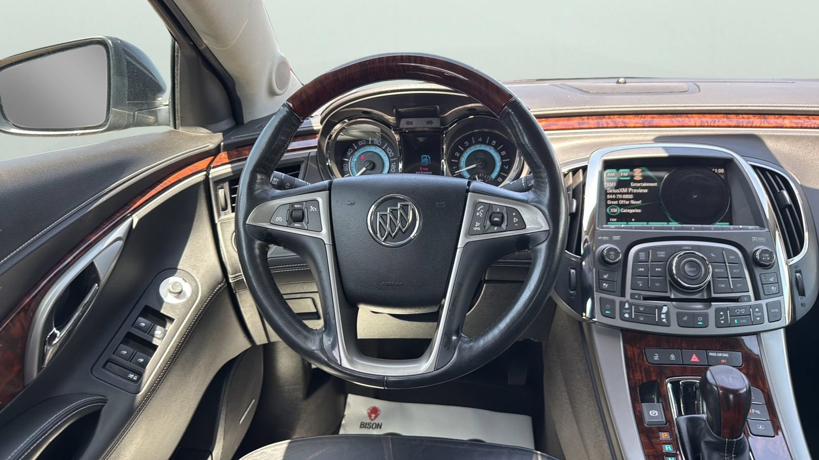 Used 2012 Buick LaCrosse Touring FWD image 12