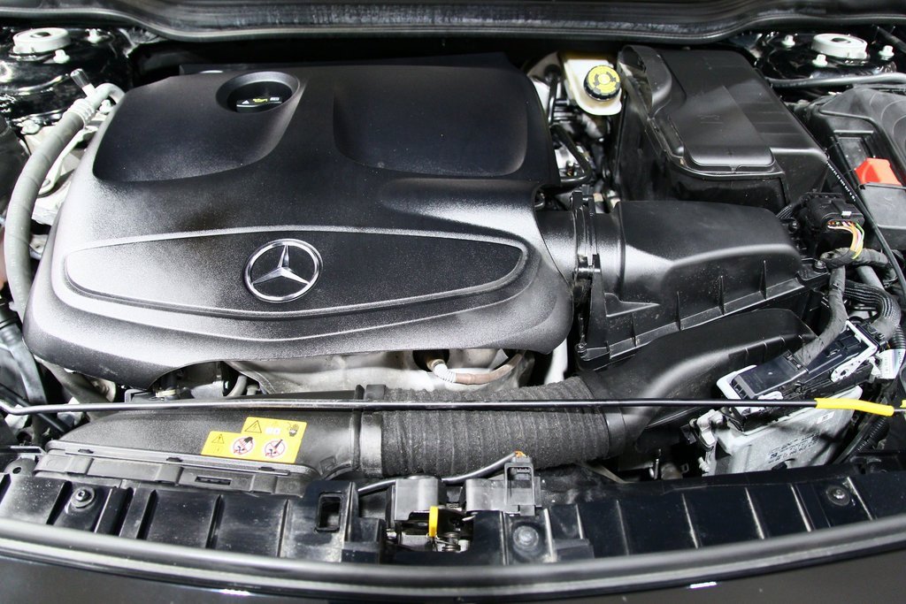 Used 2018 Mercedes-Benz GLA 250 4MATIC image 31