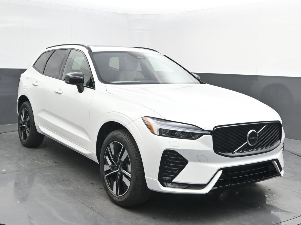 New 2026 Volvo XC60 B5 Core w/ Climate Package