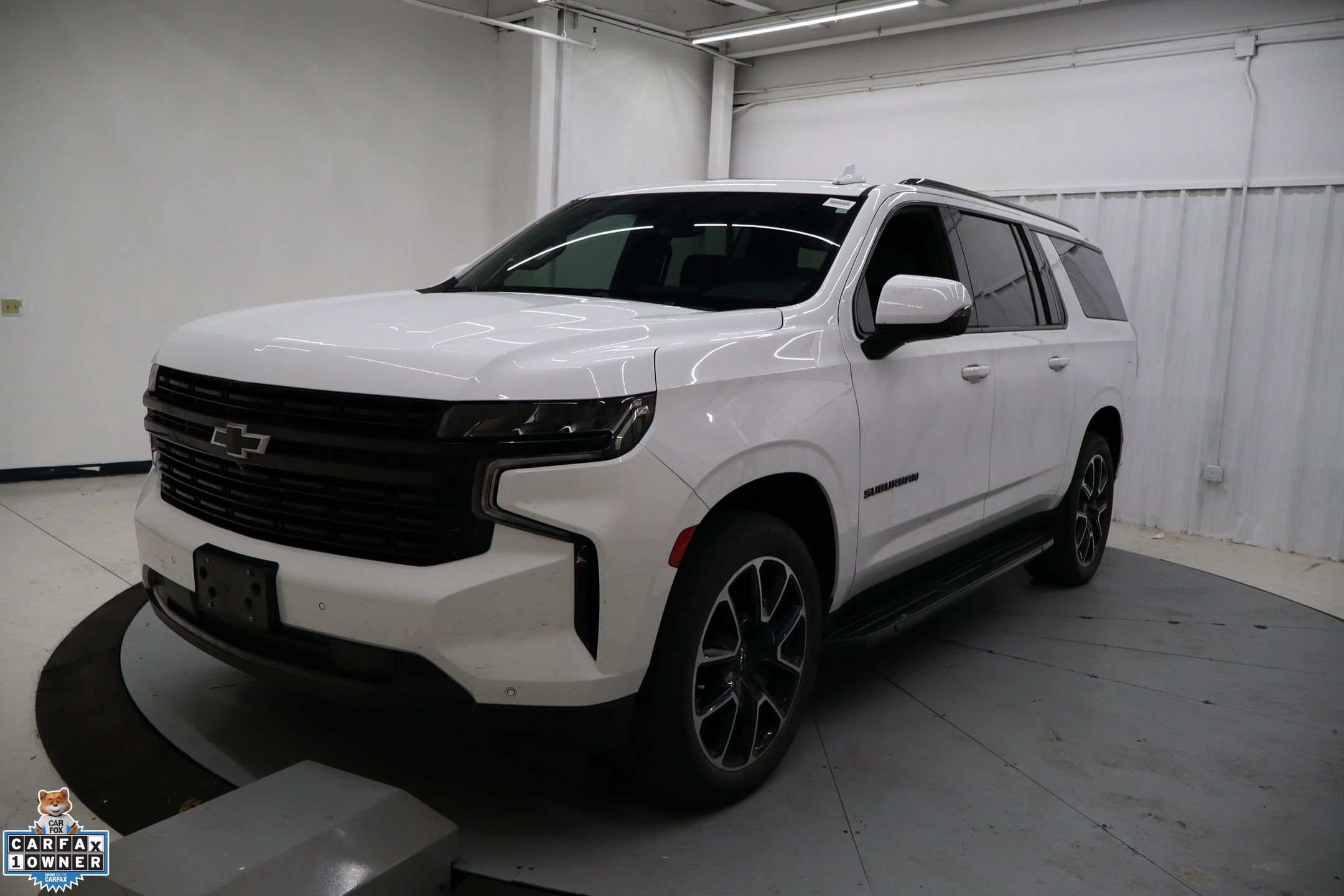 Used 2023 Chevrolet Suburban RST w/ Luxury Package image 9