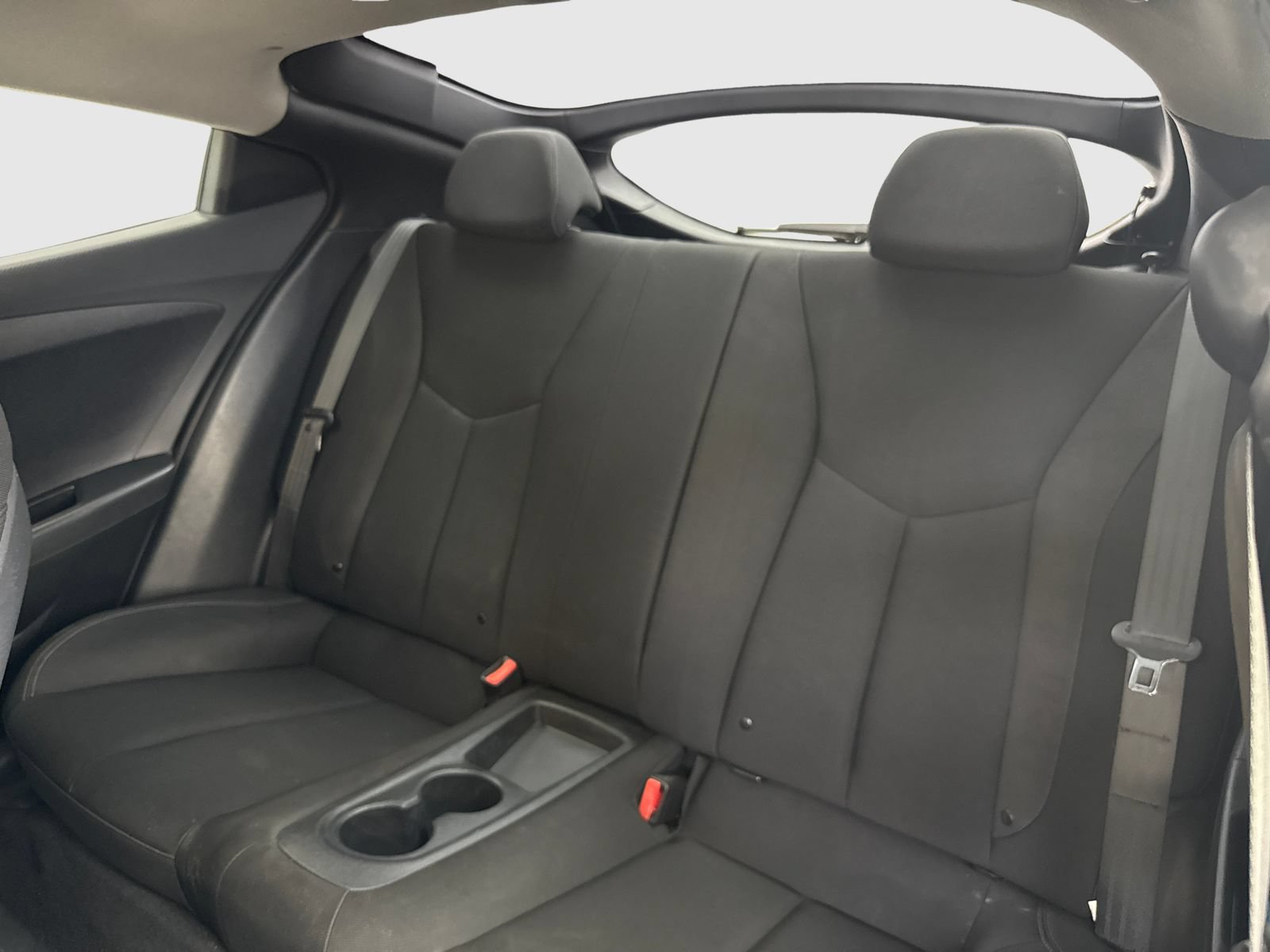 Used 2016 Hyundai Veloster FWD image 34
