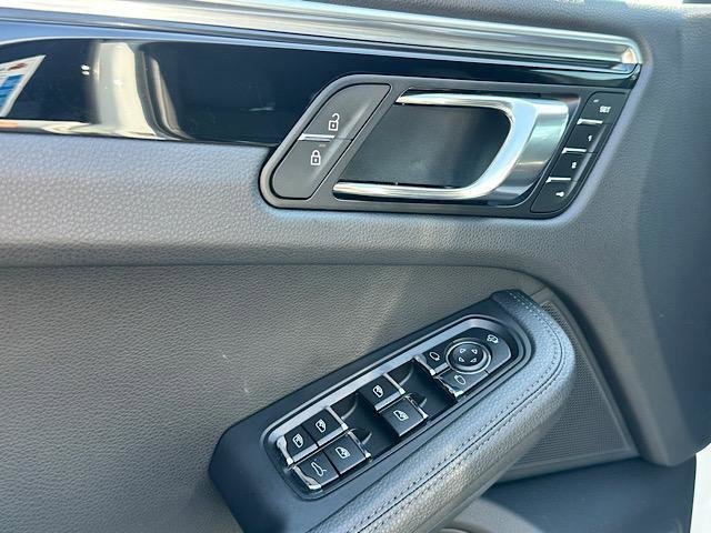 Used 2023 Porsche Macan w/ Sport Chrono Package image 23