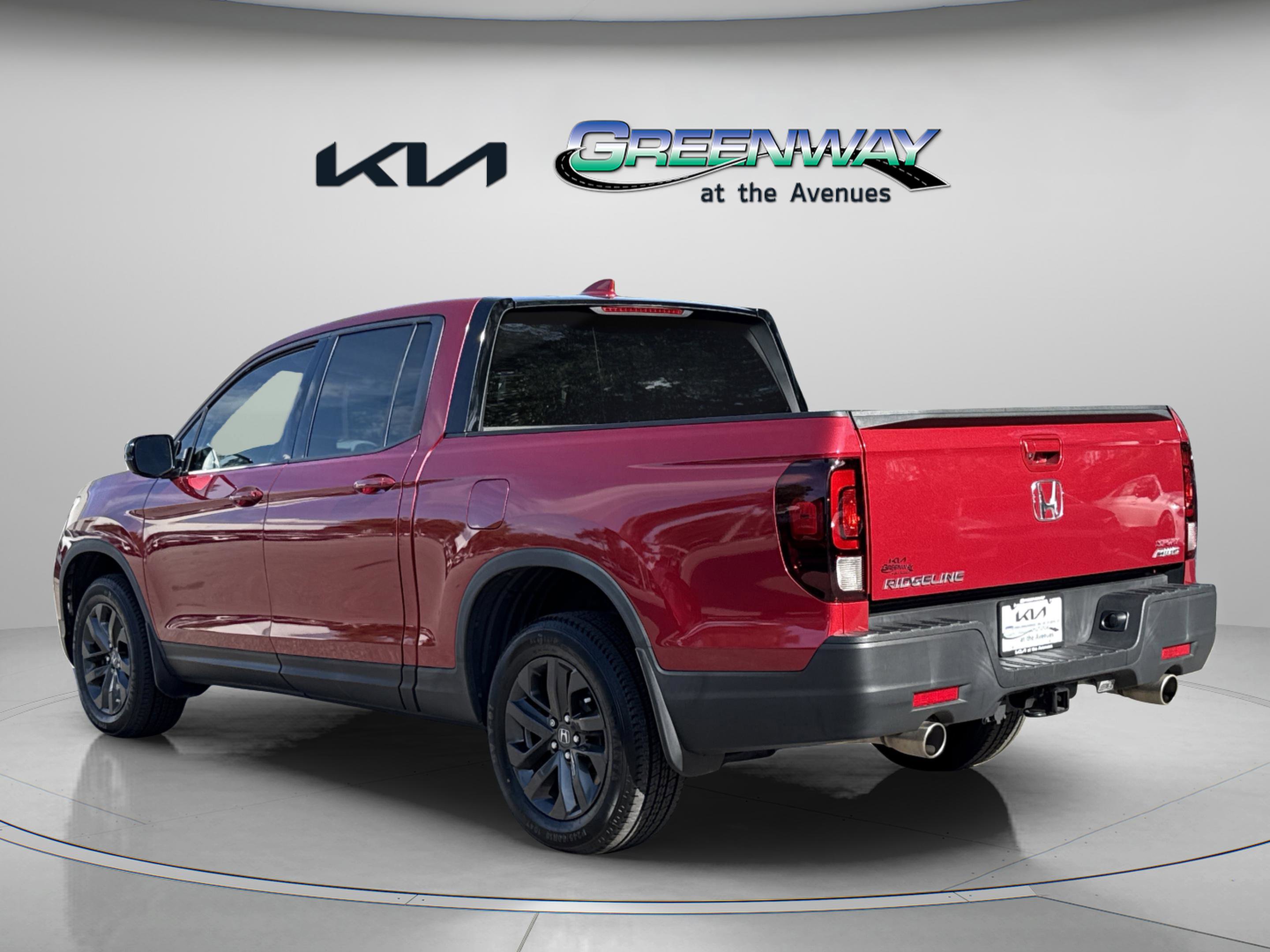 Used 2023 Honda Ridgeline Sport image 5