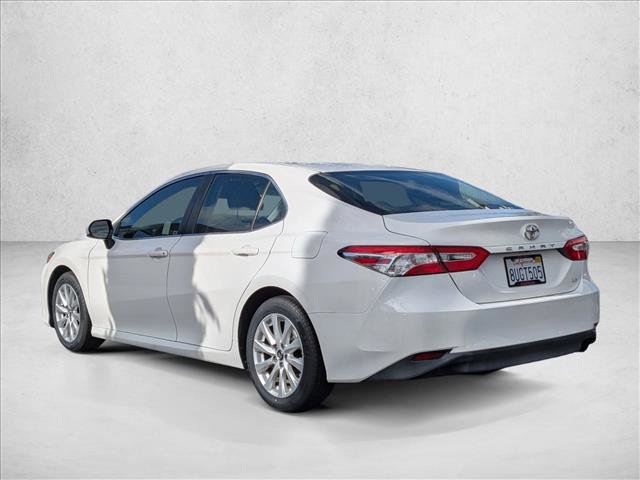Used 2018 Toyota Camry LE image 8