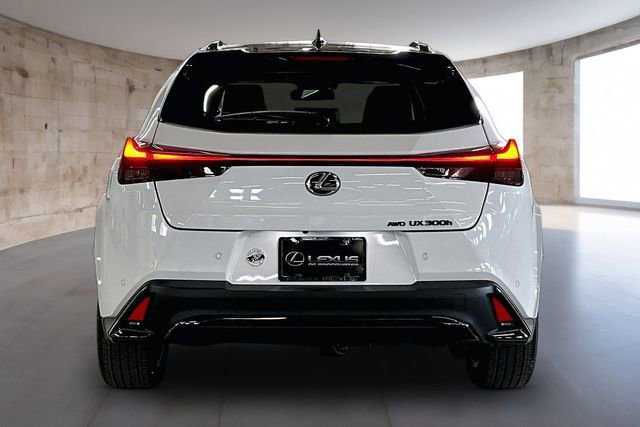 New 2026 Lexus UX 300h AWD image 4