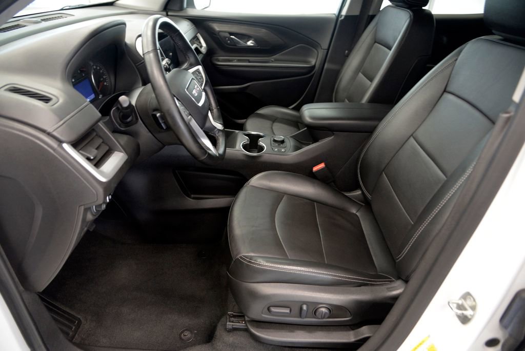 Used 2023 GMC Terrain SLT AWD/4WD image 15