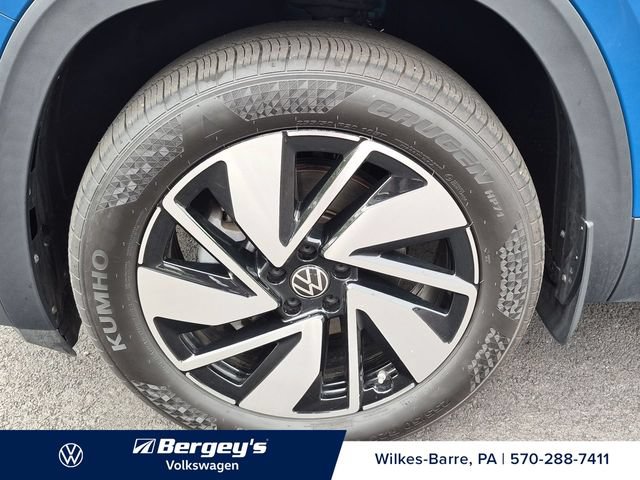 Certified 2025 Volkswagen Atlas SE AWD/4WD image 11