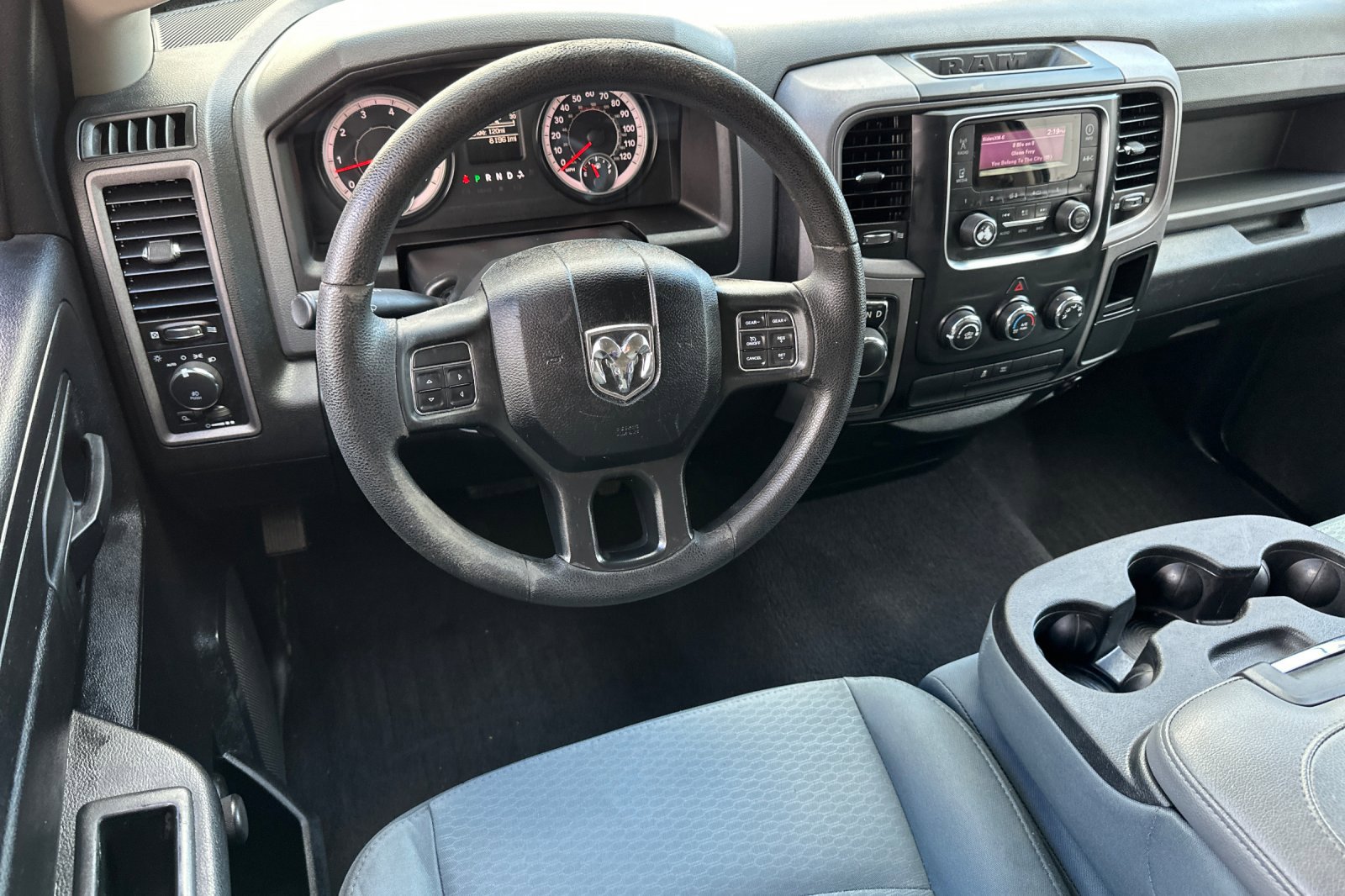 Used 2017 RAM 1500 Express image 15