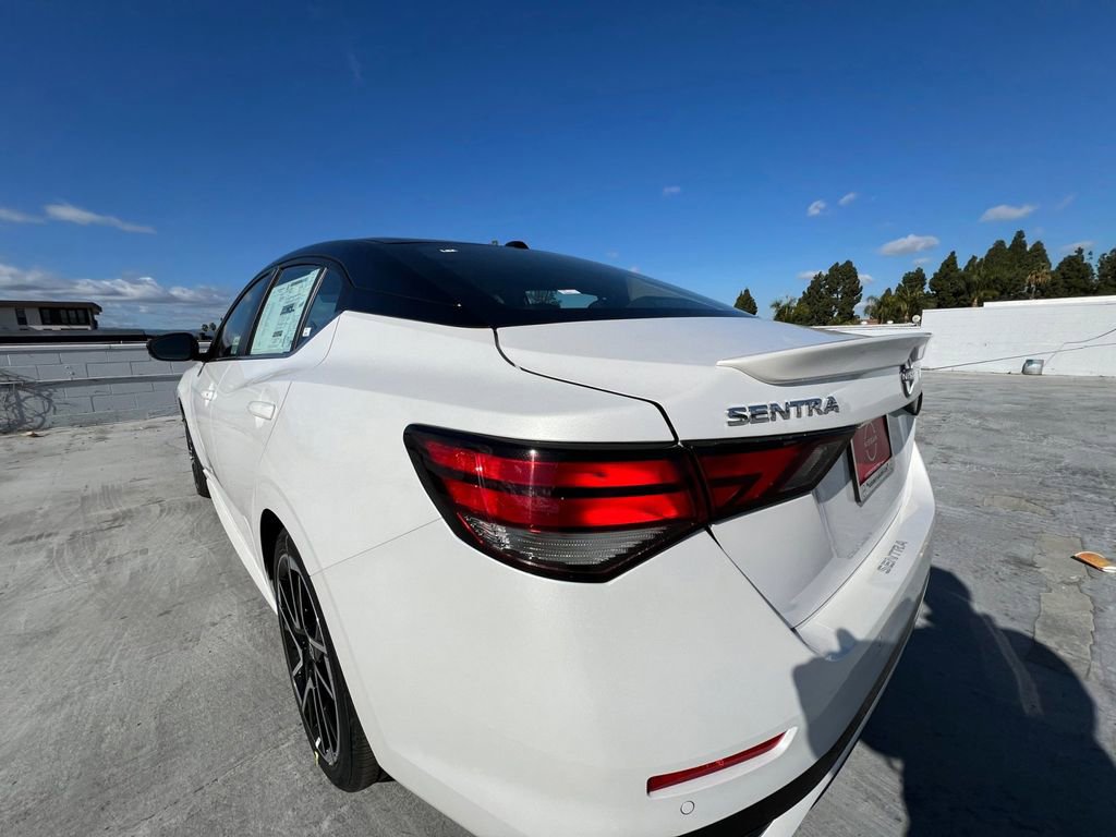 Certified 2025 Nissan Sentra SR image 38