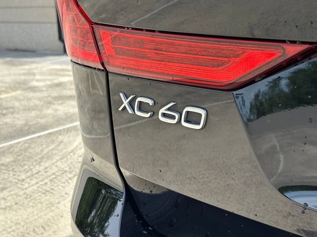 Certified 2023 Volvo XC60 B5 Ultimate w/ Climate Package AWD/4WD image 37