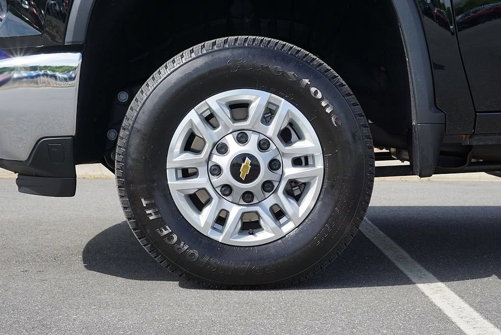 Used 2025 Chevrolet Silverado 2500 LT w/ All Star Edition AWD/4WD image 12
