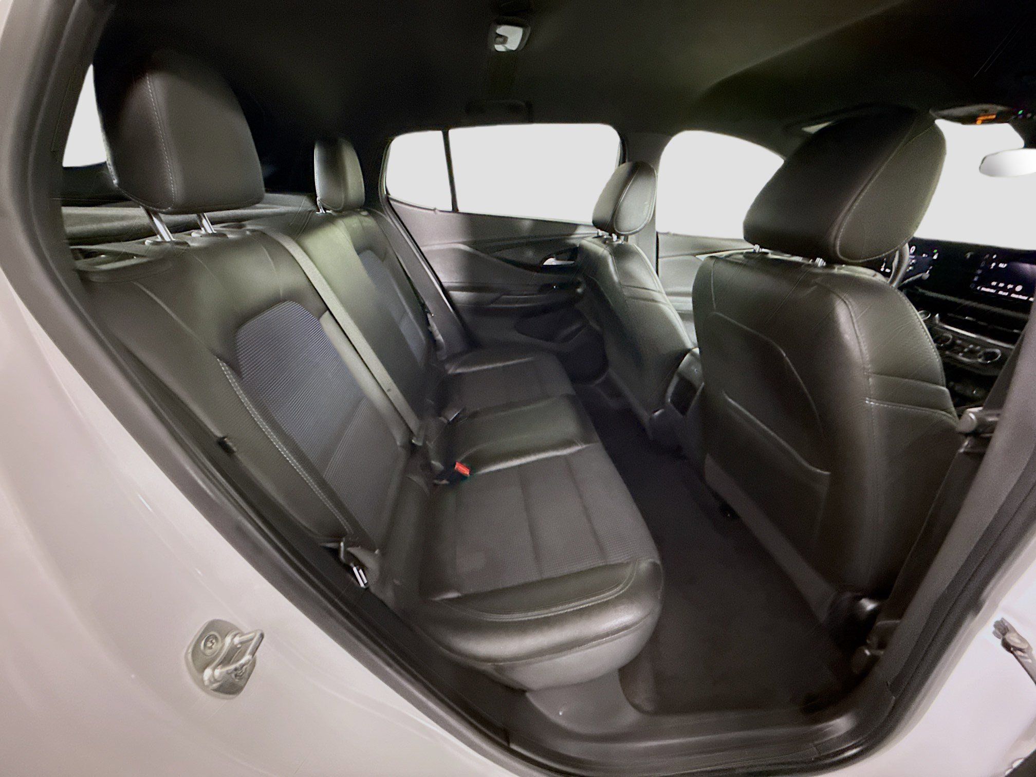Used 2024 Buick Envista Preferred FWD image 27