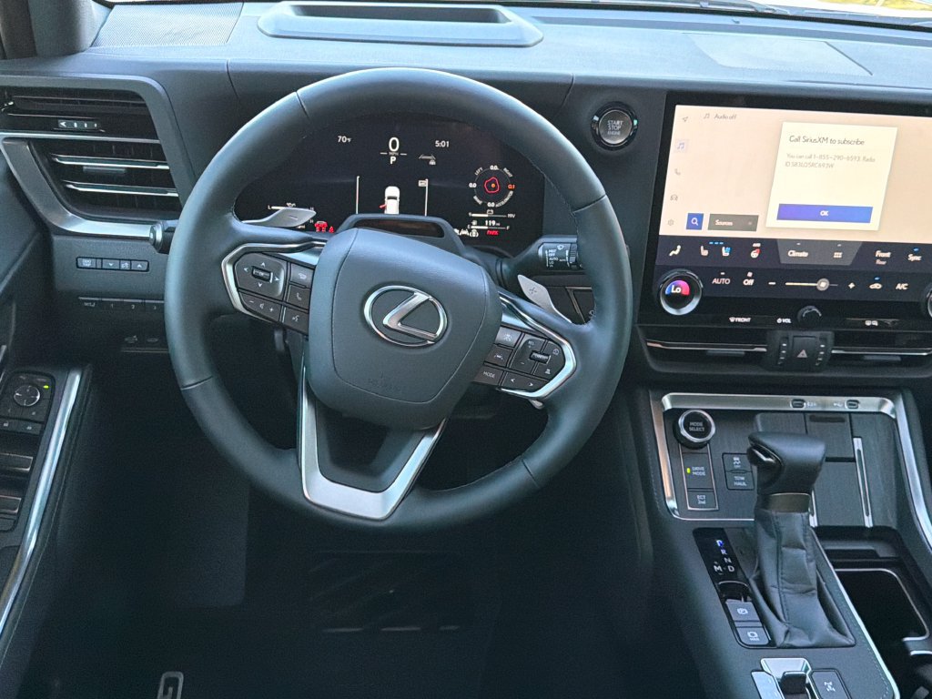 Used 2026 Lexus GX 550 w/ Cold Area Package AWD/4WD image 21
