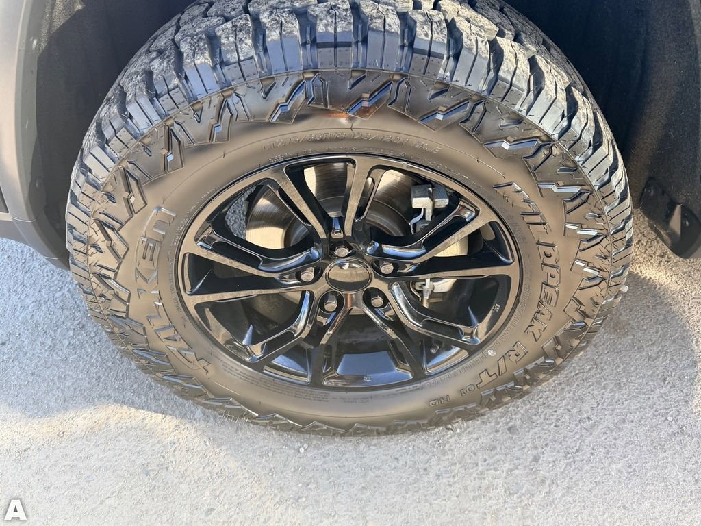 Used 2018 Jeep Grand Cherokee Trailhawk w/ Trailhawk Luxury Group AWD/4WD image 6